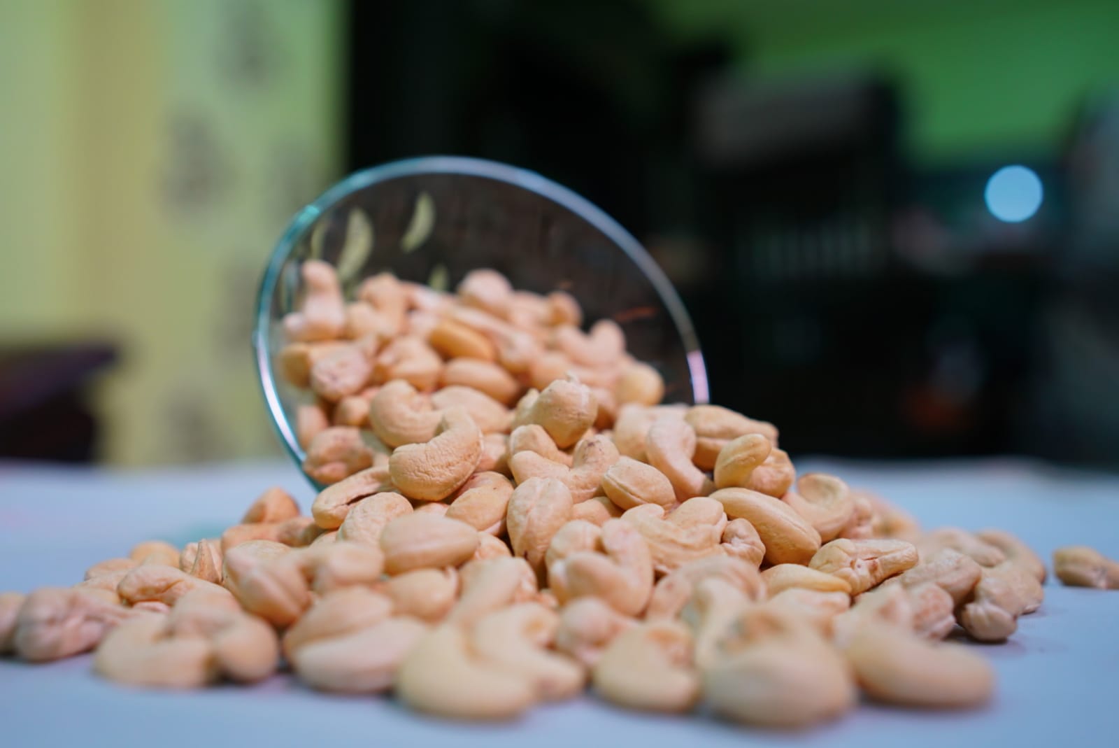 Premium Cashews (Kajoo) | 250g, 500g, 1kg - Rich in Flavor &amp;amp; Creamy Texture